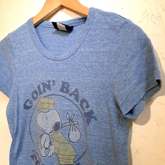 Junk food clothing | Blue Graphic Tee -snoopy Goin' Back to Cali - Picture 5 of 10